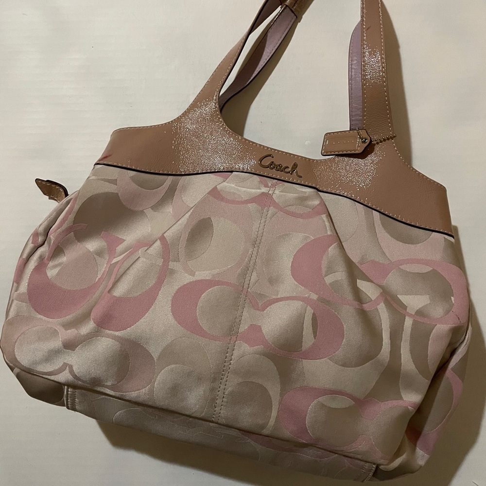 Coach Hallie shoulder bag